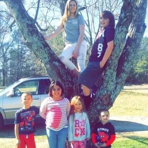 Meet your Posher, Toni